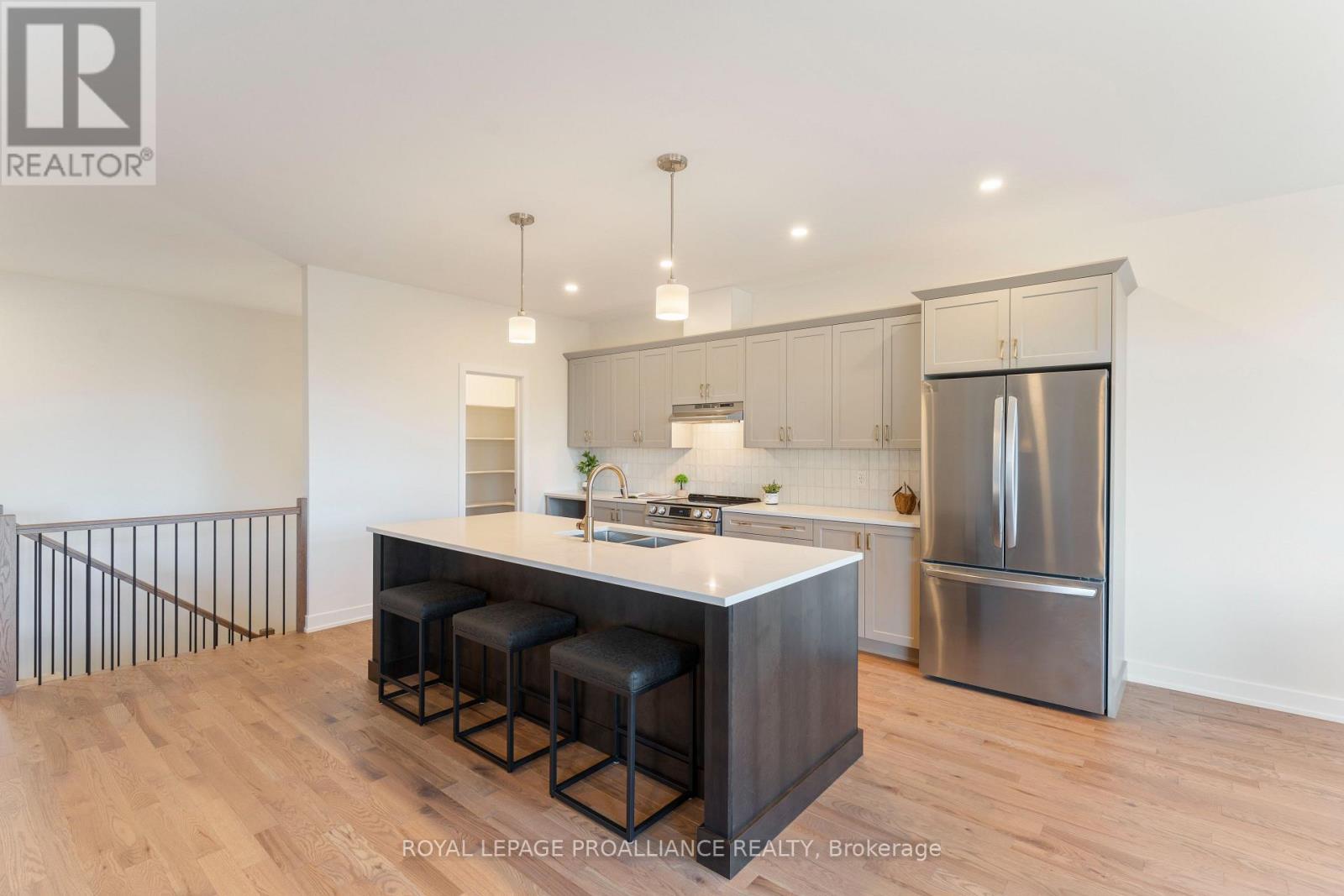 1086 Moore Street, Brockville, Ontario  K6V 0H2 - Photo 22 - X13656132