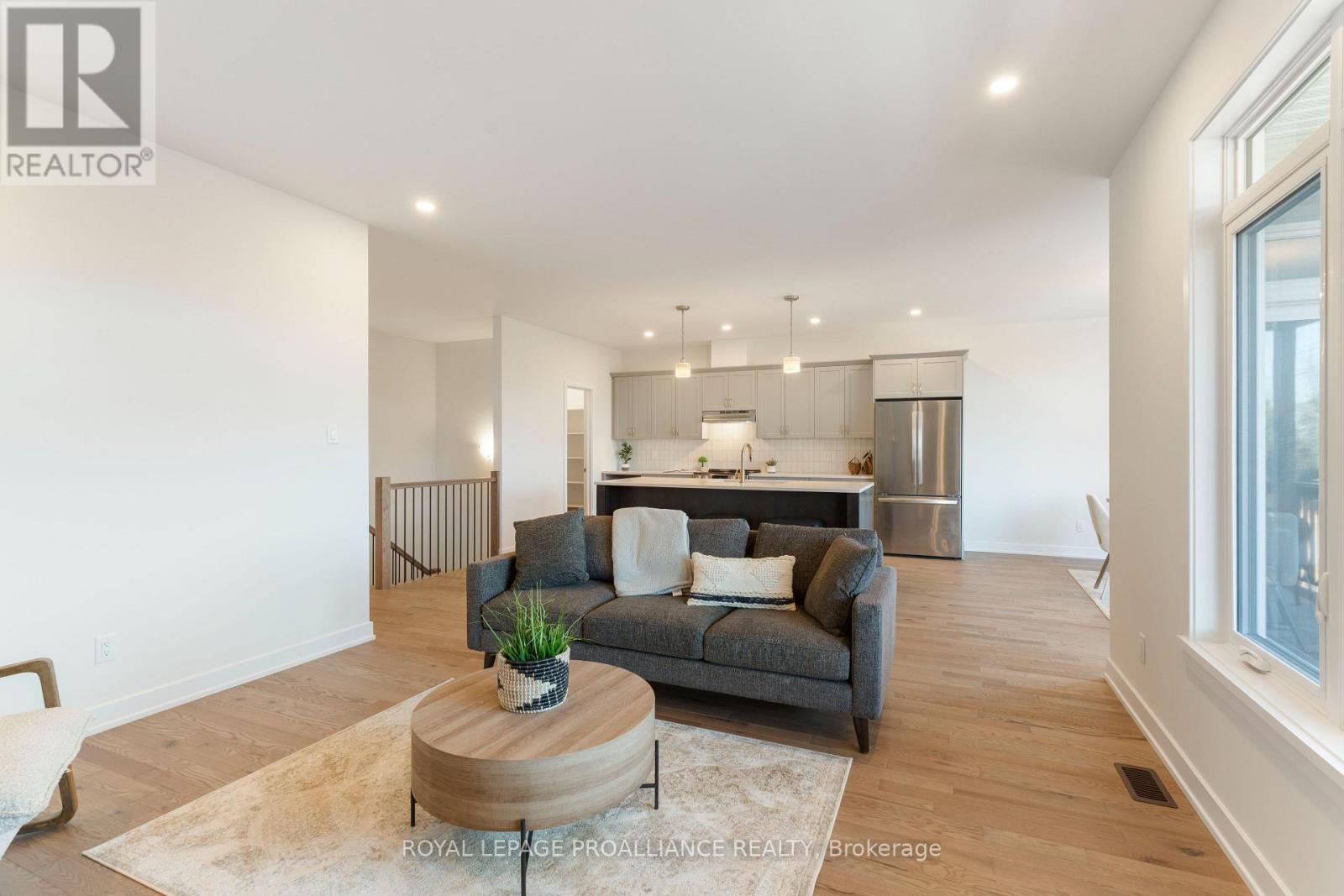 1086 Moore Street, Brockville, Ontario  K6V 0H2 - Photo 40 - X13656132