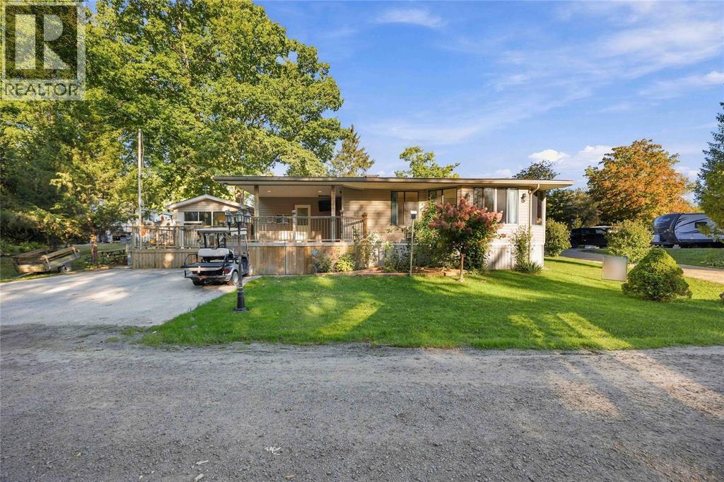 4895 LAKESHORE ROAD Unit# A59 Plympton-Wyoming Ontario Canada N0N1J6 2