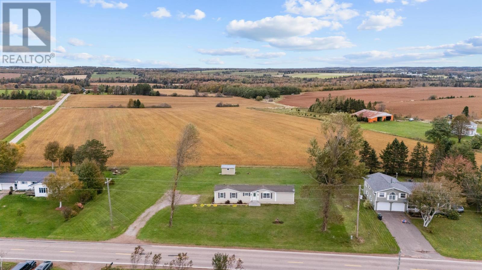 680 Rte 225 Route, Hampshire, Prince Edward Island C0A 1Y0 - Photo 6 - 202625414