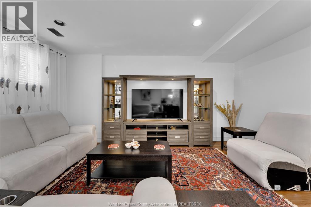 280 International Avenue Unit# Lower, Lasalle, Ontario  N9J 3J7 - Photo 3 - 26024811