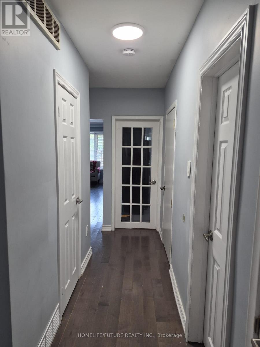 Main - 95 Jarwick Drive, Toronto, Ontario  M1H 2H1 - Photo 7 - E13874134