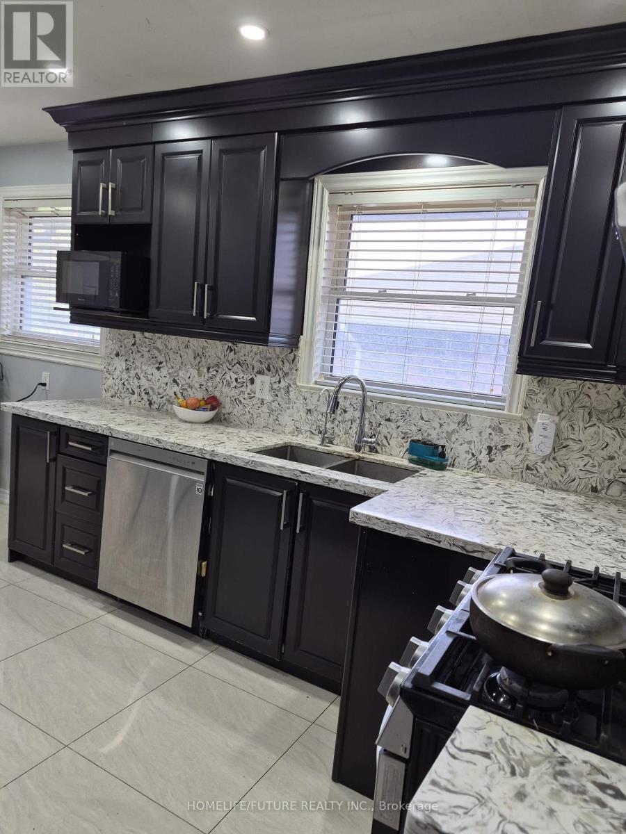 Main - 95 Jarwick Drive, Toronto, Ontario  M1H 2H1 - Photo 5 - E13874134