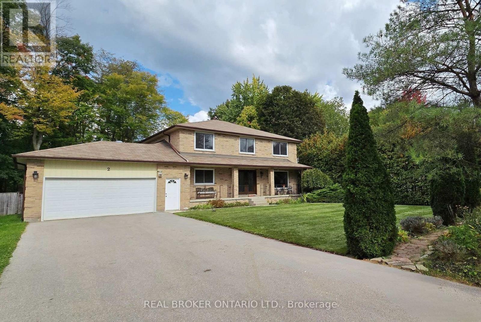 2 AMBERGLEN COURT, East Gwillimbury, Ontario