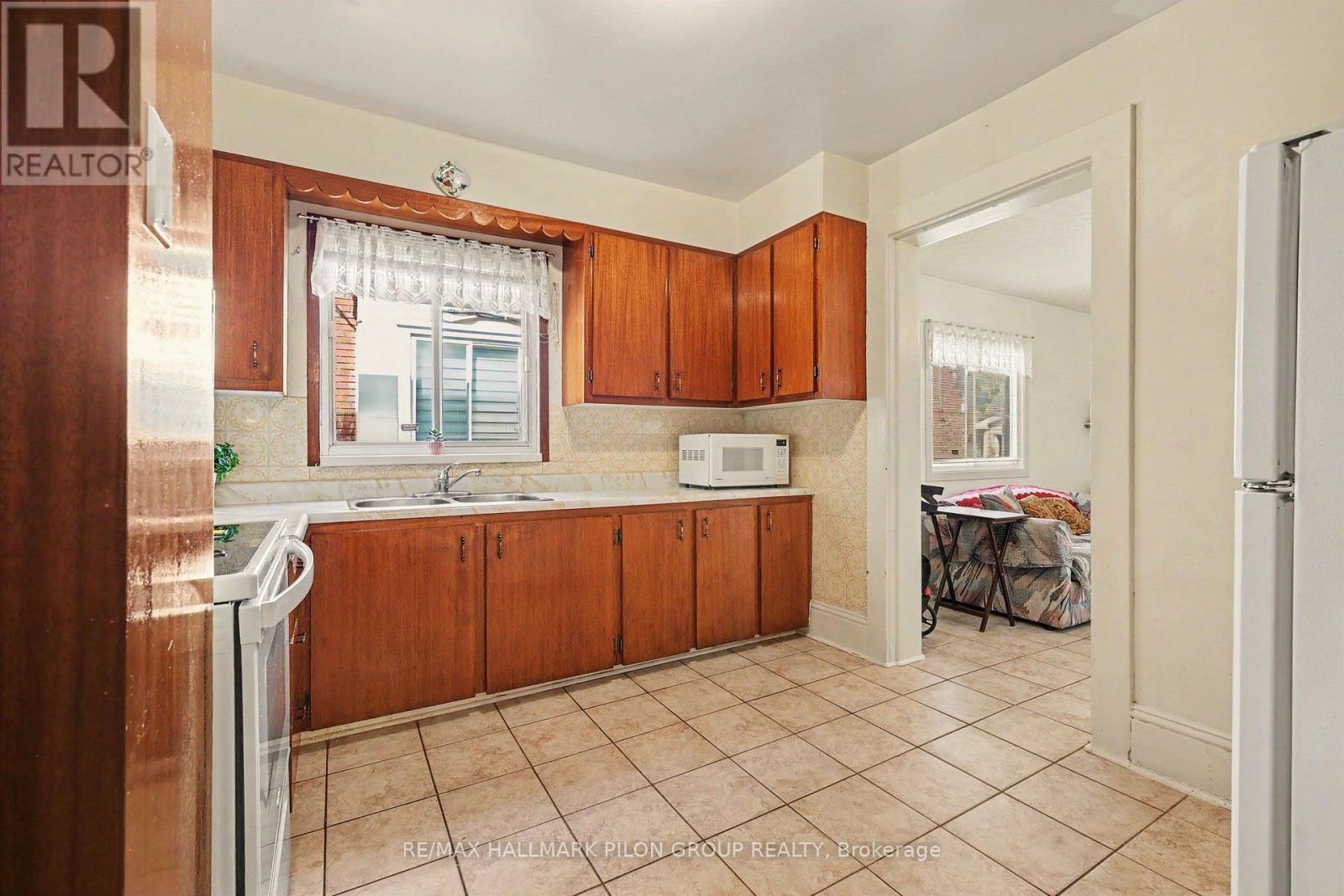 99 Huron Avenue N, Ottawa, Ontario  K1Y 0W3 - Photo 8 - X13875248