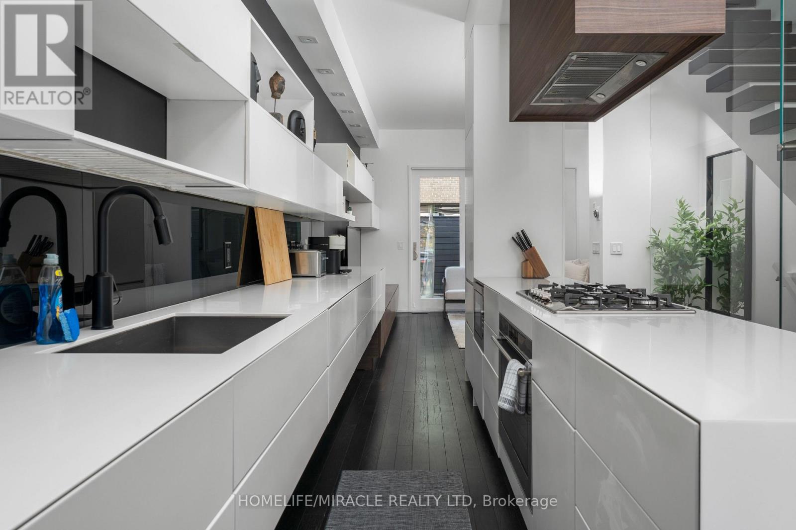 249 Claremont Street, Toronto, Ontario  M6J 2N1 - Photo 15 - C13875234