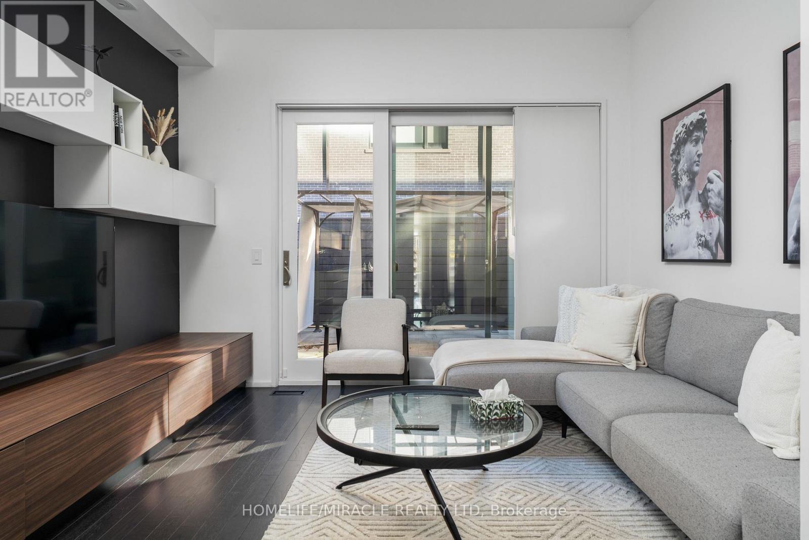 249 Claremont Street, Toronto, Ontario  M6J 2N1 - Photo 20 - C13875234