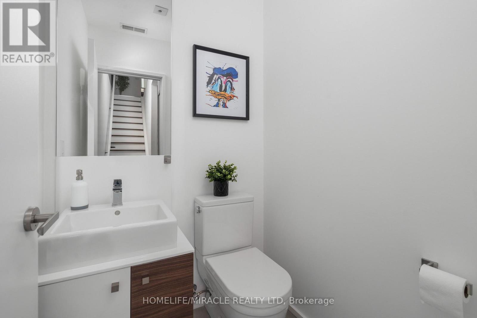 249 Claremont Street, Toronto, Ontario  M6J 2N1 - Photo 45 - C13875234