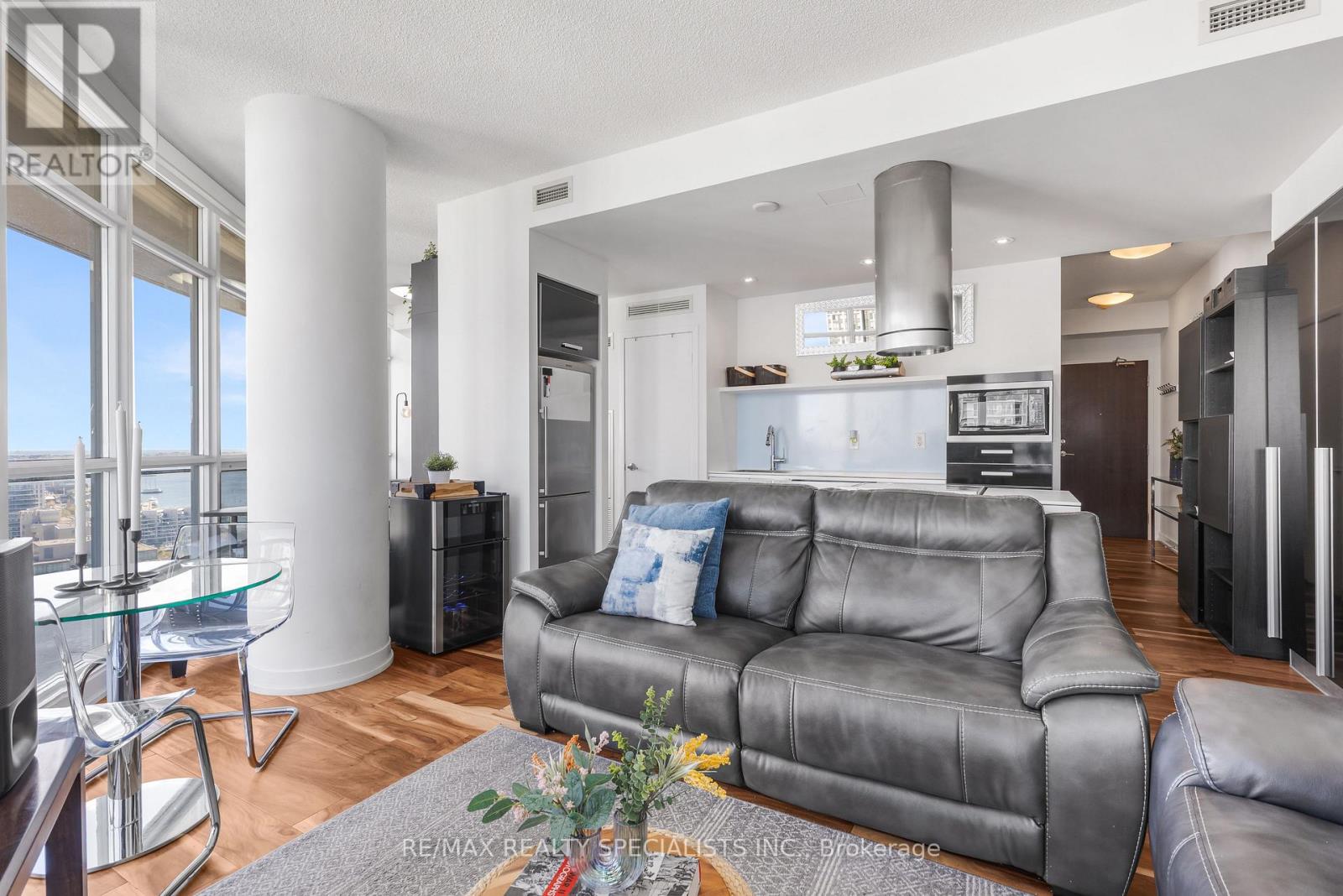 2908 - 38 Dan Leckie Way, Toronto, Ontario  M5V 2V6 - Photo 17 - C13875356