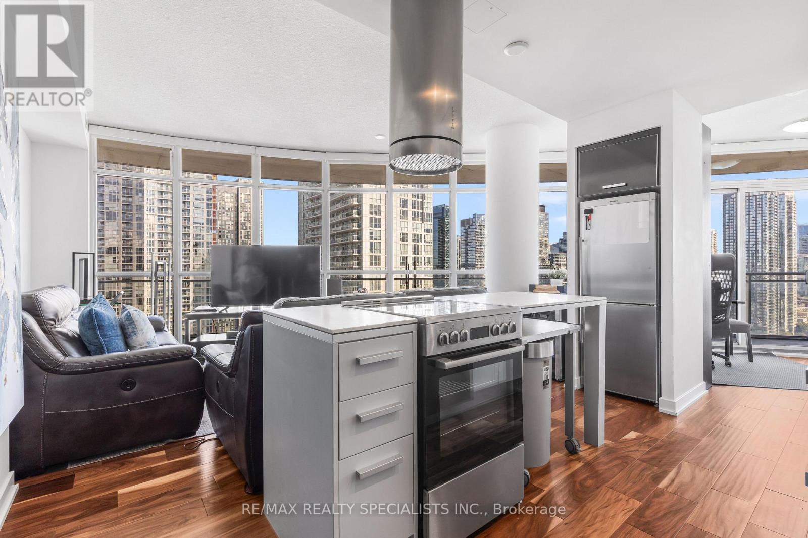 2908 - 38 Dan Leckie Way, Toronto, Ontario  M5V 2V6 - Photo 5 - C13875356