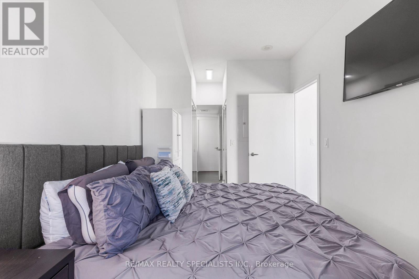 2908 - 38 Dan Leckie Way, Toronto, Ontario  M5V 2V6 - Photo 7 - C13875356
