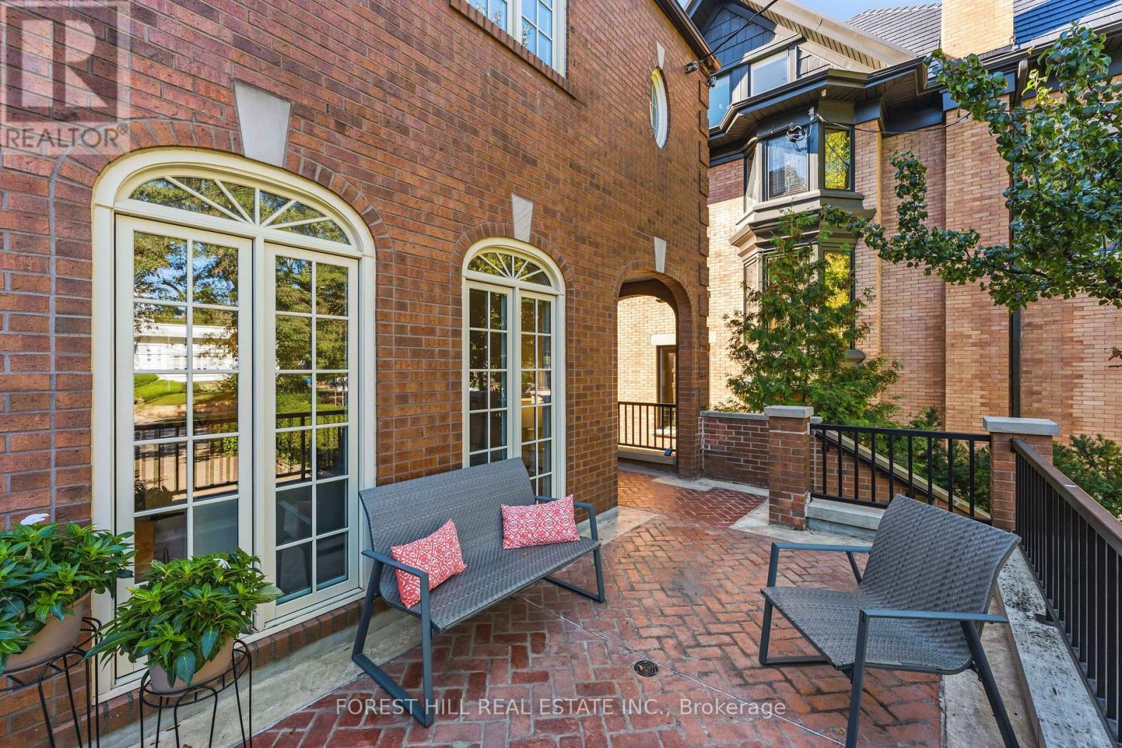 45 Heath Street W, Toronto, Ontario  M4V 1T2 - Photo 4 - C13875390