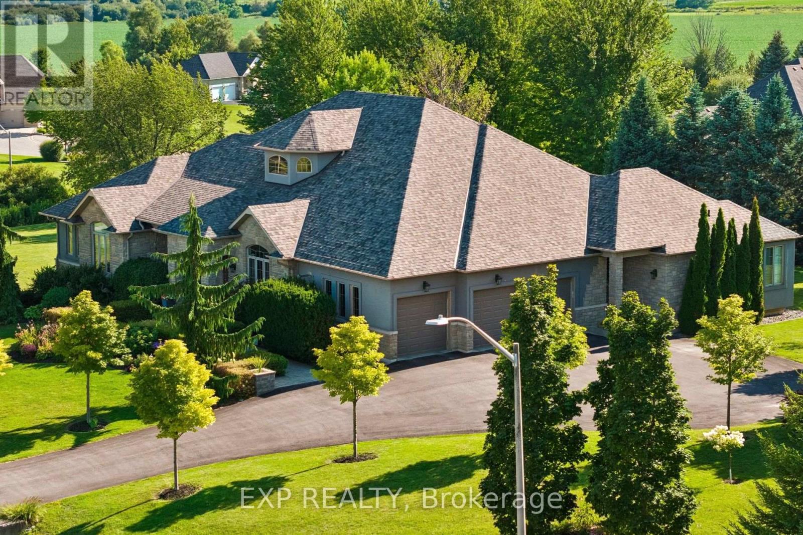 16 Westlake Street, Clarington, Ontario  L0B 1J0 - Photo 3 - E13875398