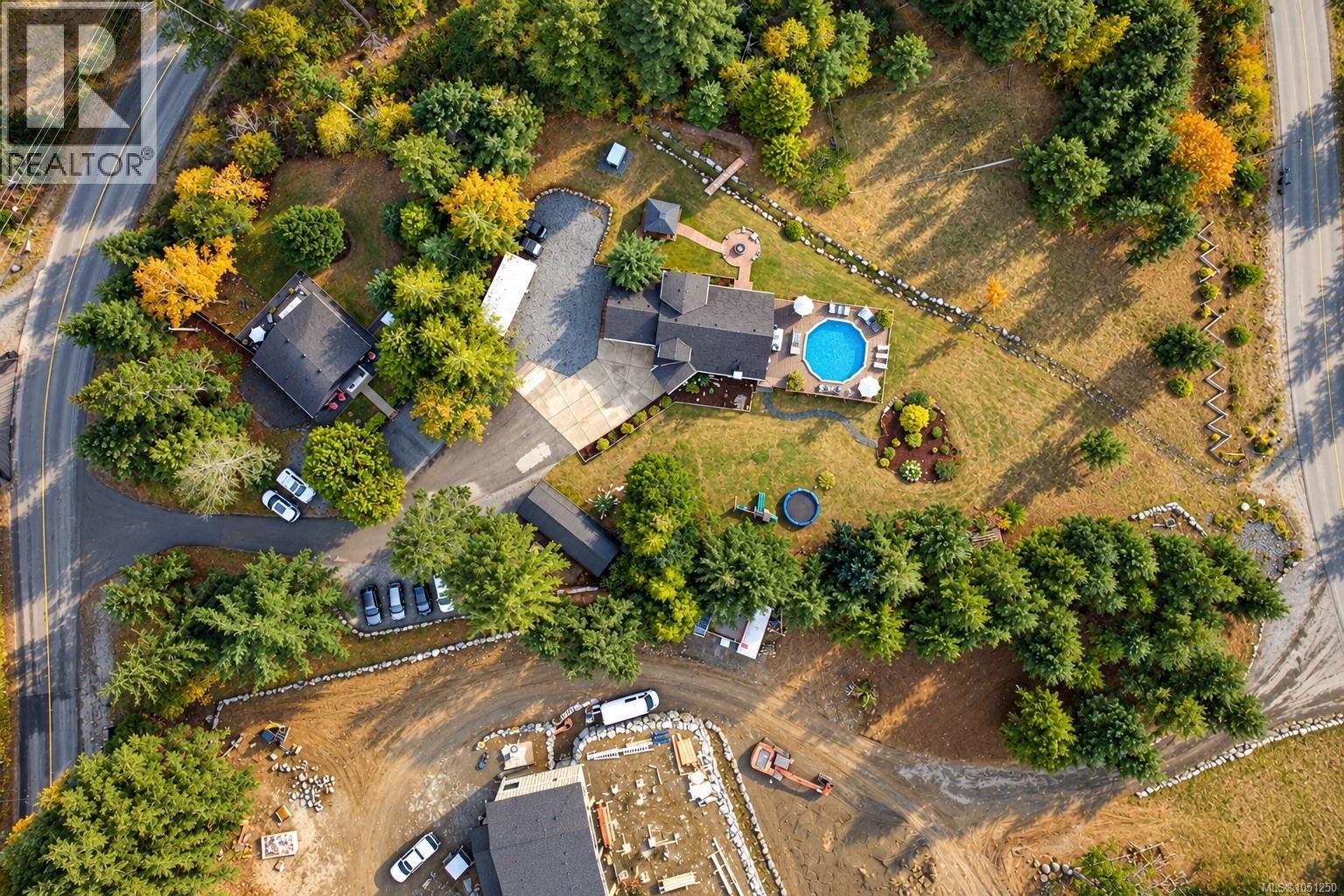 2815 Otter Point Rd