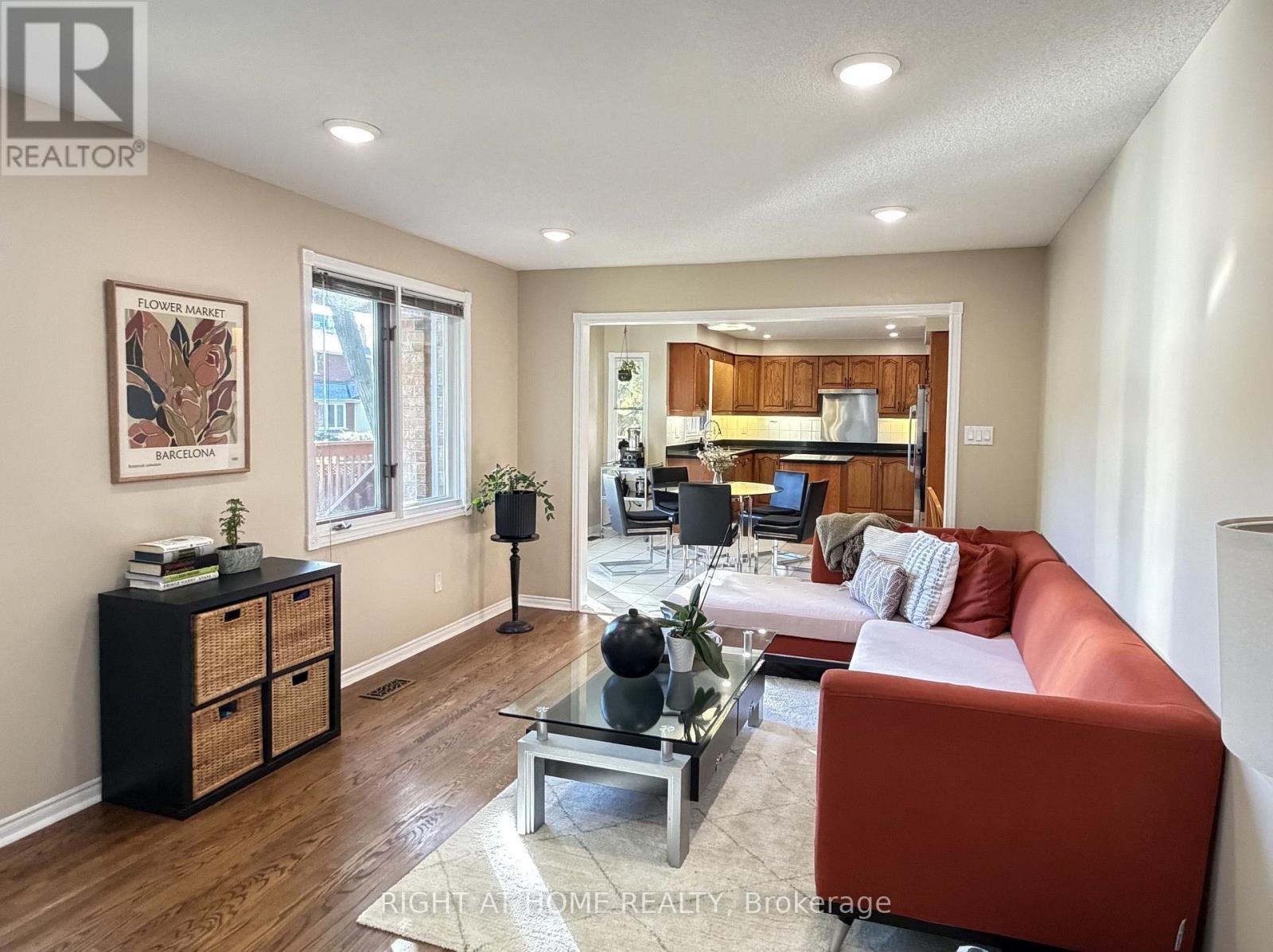 17 Piccadilly Road, Richmond Hill, Ontario  L4B 1S5 - Photo 11 - N13842190