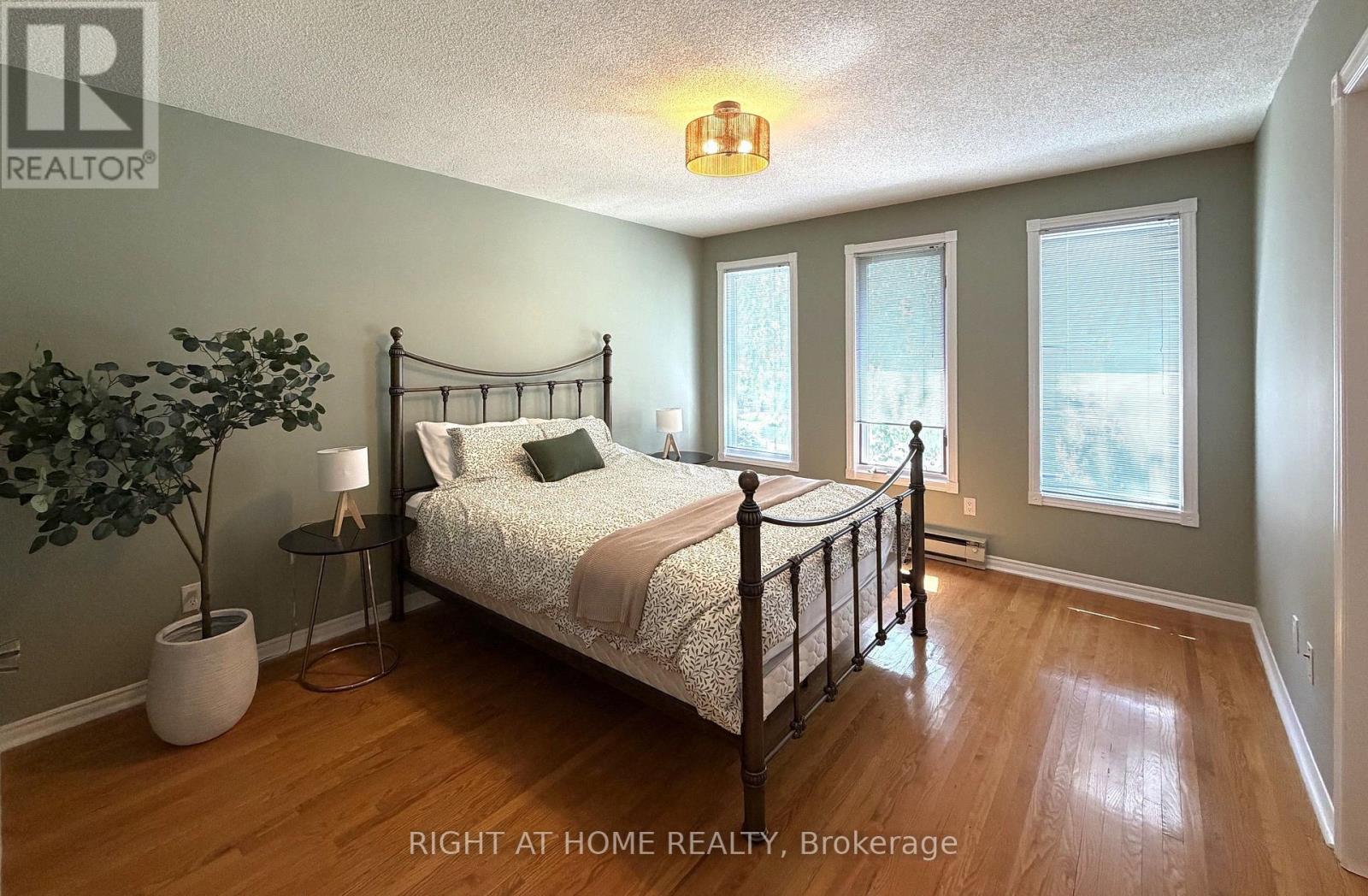 17 Piccadilly Road, Richmond Hill, Ontario  L4B 1S5 - Photo 20 - N13842190