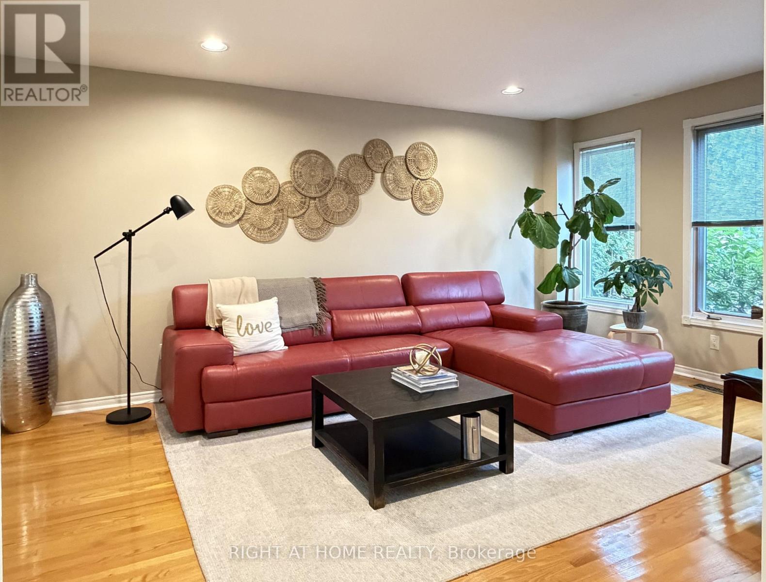 17 Piccadilly Road, Richmond Hill, Ontario  L4B 1S5 - Photo 5 - N13842190