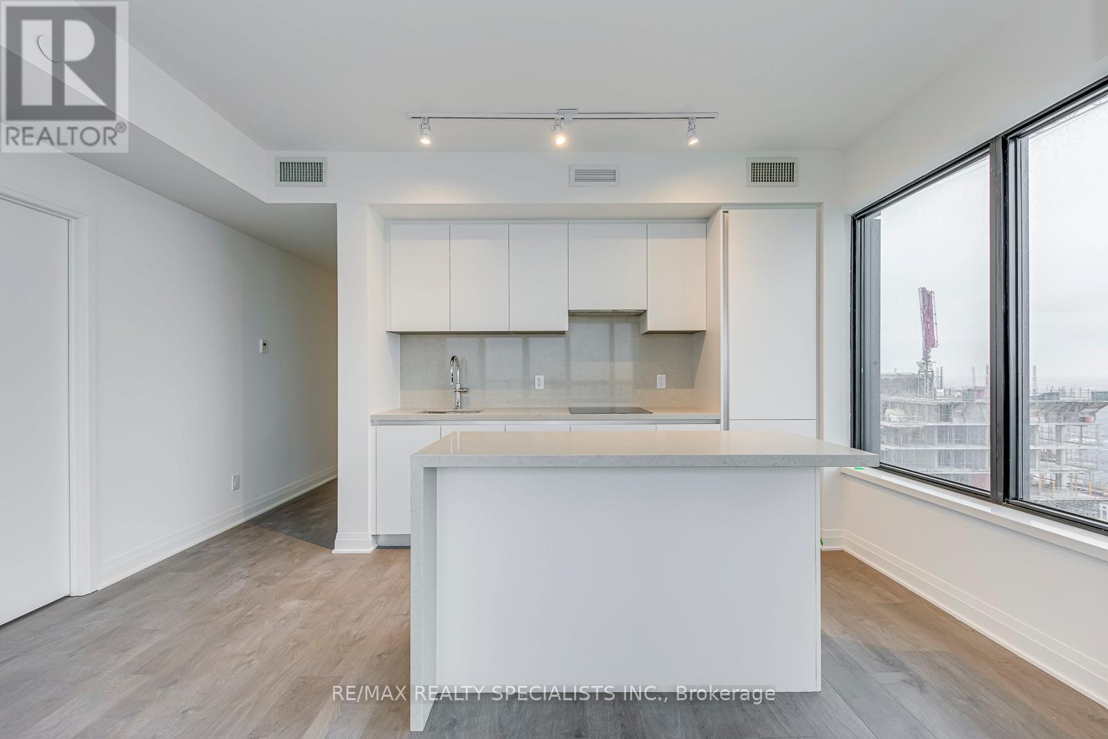 4102 - 4015 The Exchange, Mississauga, Ontario  L5B 0N9 - Photo 9 - W13875260