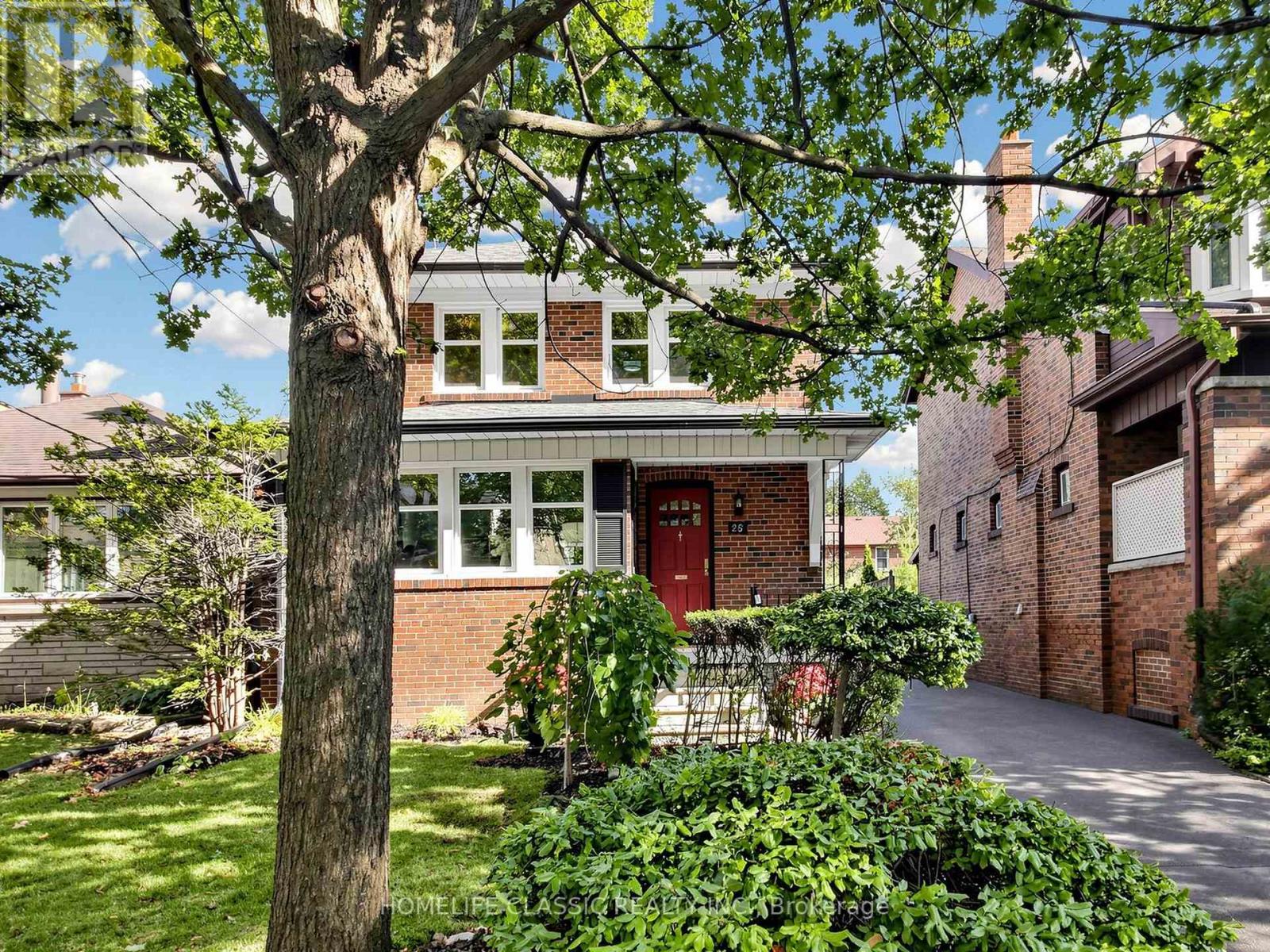 25 Dartmouth Crescent, Toronto, Ontario  M8V 1W9 - Photo 2 - W13875312