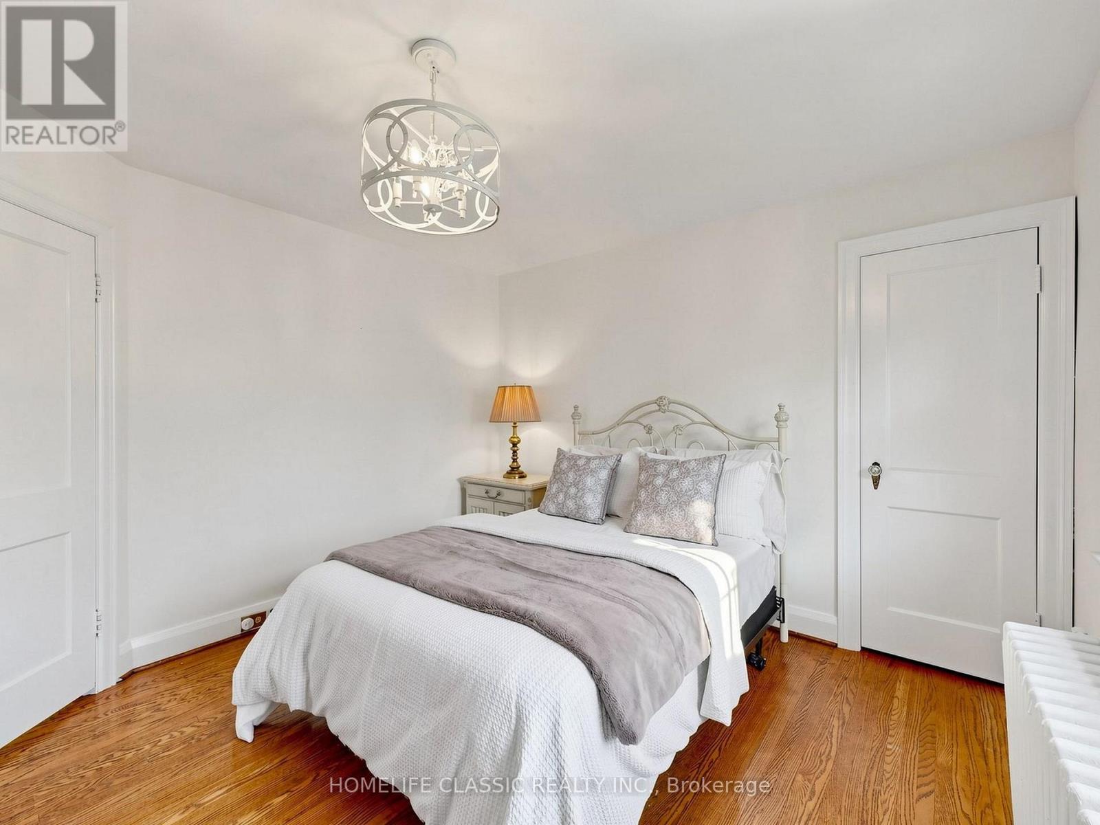 25 Dartmouth Crescent, Toronto, Ontario  M8V 1W9 - Photo 27 - W13875312