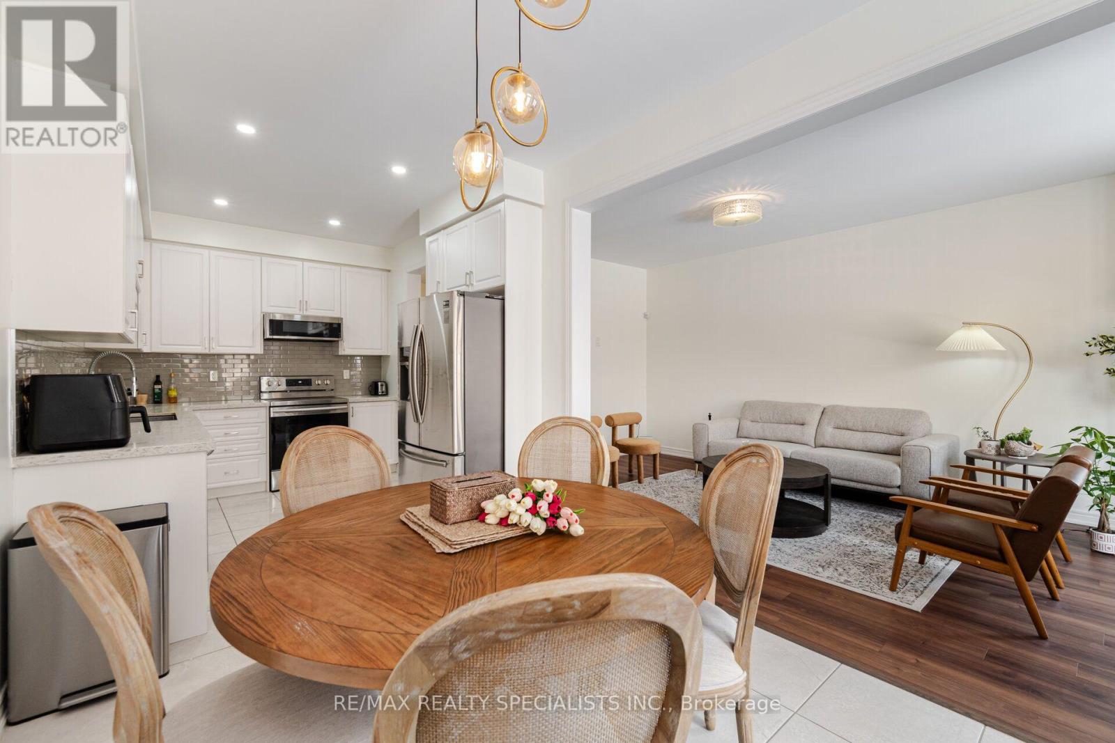 437 Silver Maple Road, Oakville, Ontario  L6H 0S2 - Photo 13 - W13875320