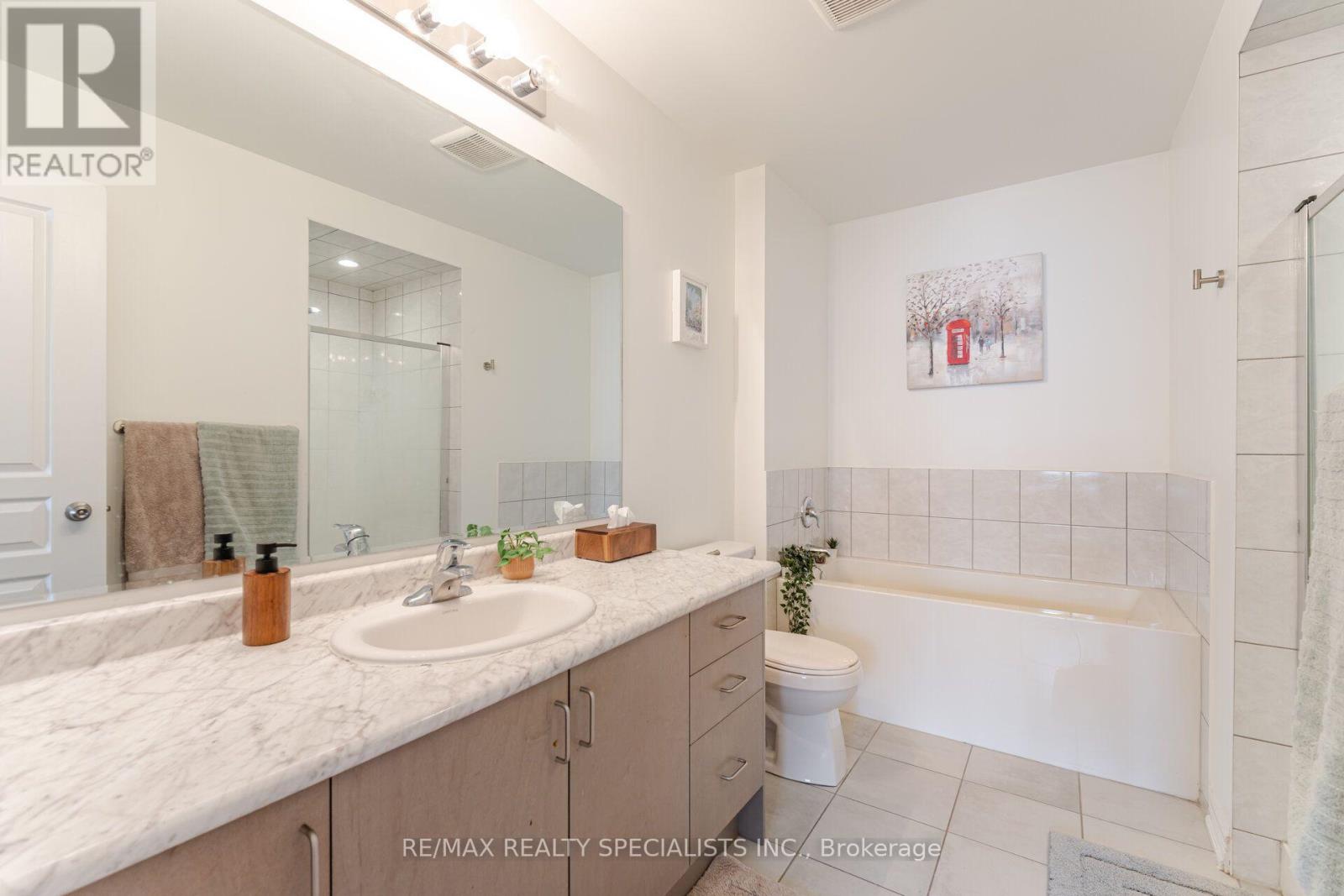 437 SILVER MAPLE ROAD