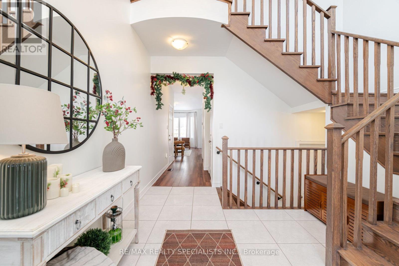 437 Silver Maple Road, Oakville, Ontario  L6H 0S2 - Photo 7 - W13875320