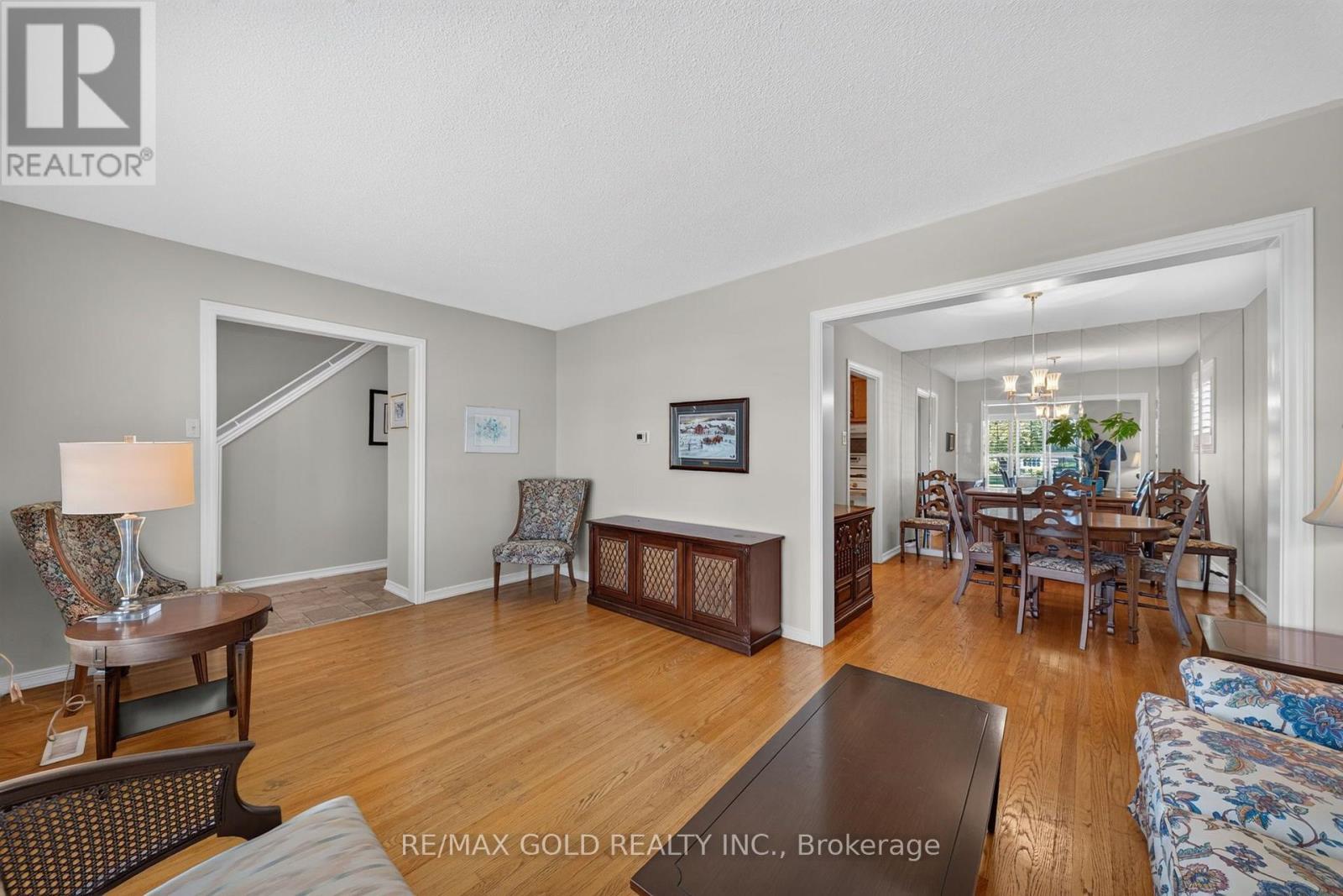 45 Fidelia Crescent, Brampton, Ontario  L6T 3P7 - Photo 11 - W13875324