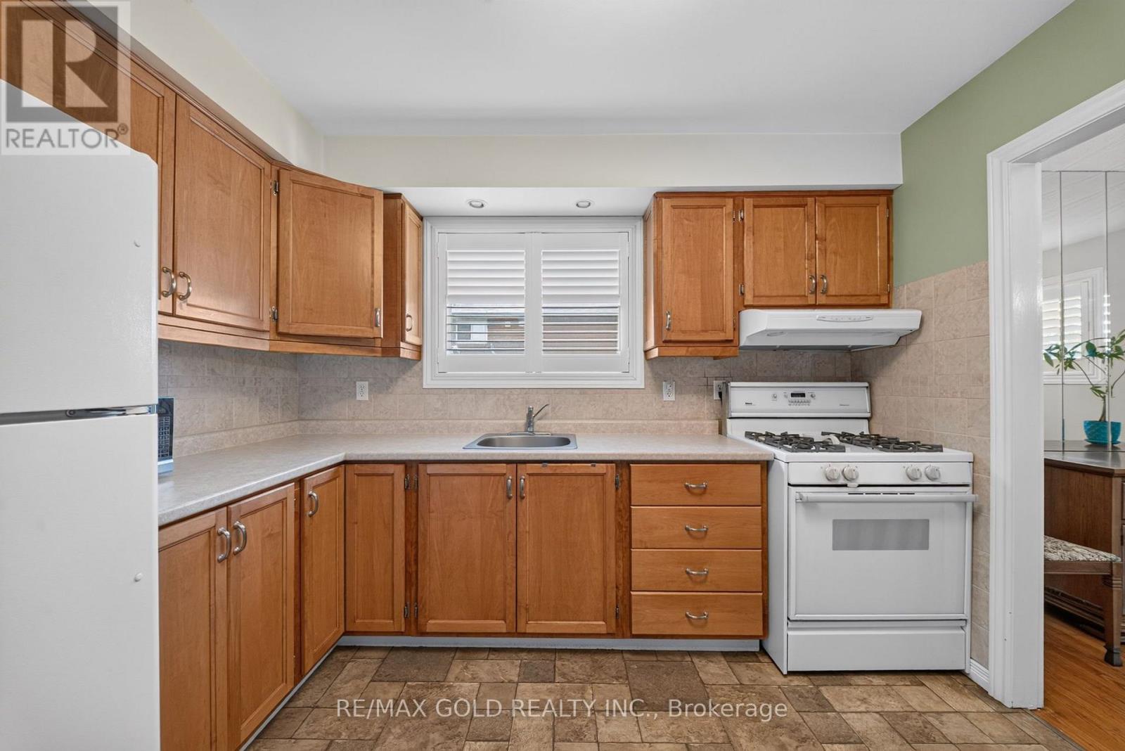 45 Fidelia Crescent, Brampton, Ontario  L6T 3P7 - Photo 17 - W13875324