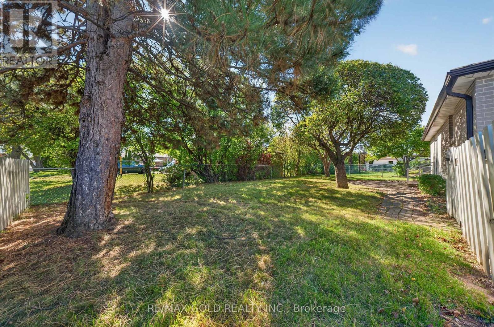 45 Fidelia Crescent, Brampton, Ontario  L6T 3P7 - Photo 42 - W13875324