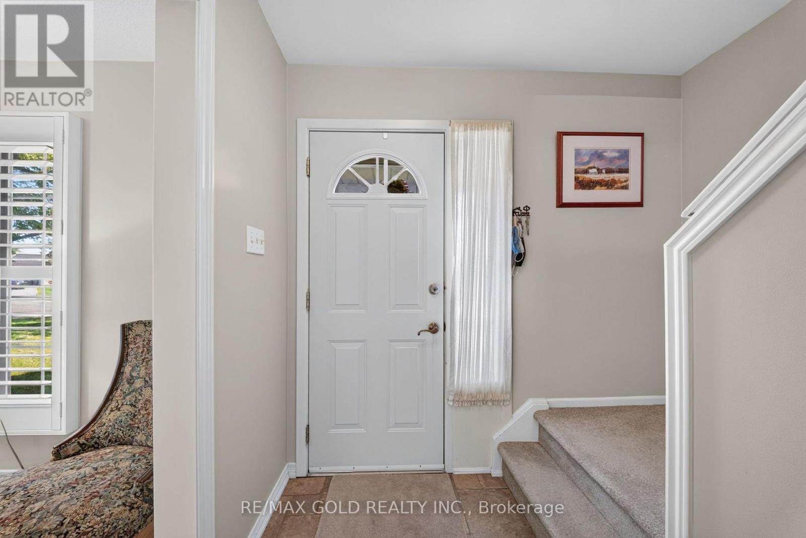 45 Fidelia Crescent, Brampton, Ontario  L6T 3P7 - Photo 5 - W13875324