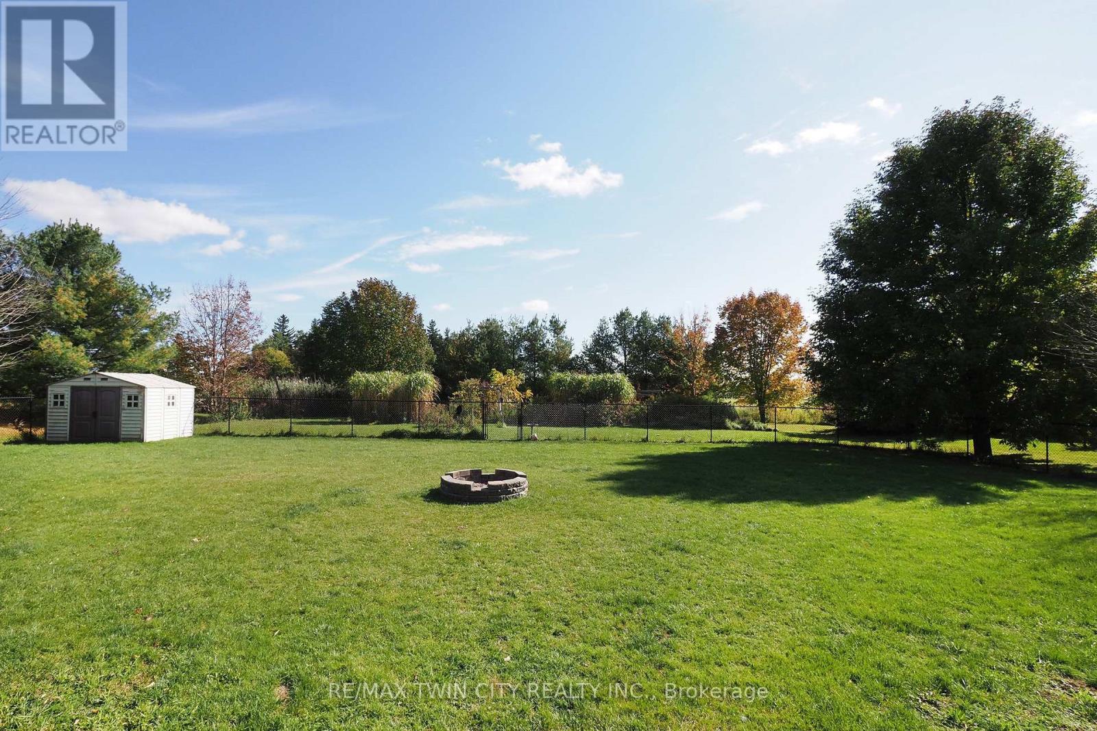 30 Nesbitt Street, Mapleton, Ontario  N0B 1A0 - Photo 44 - X13875388