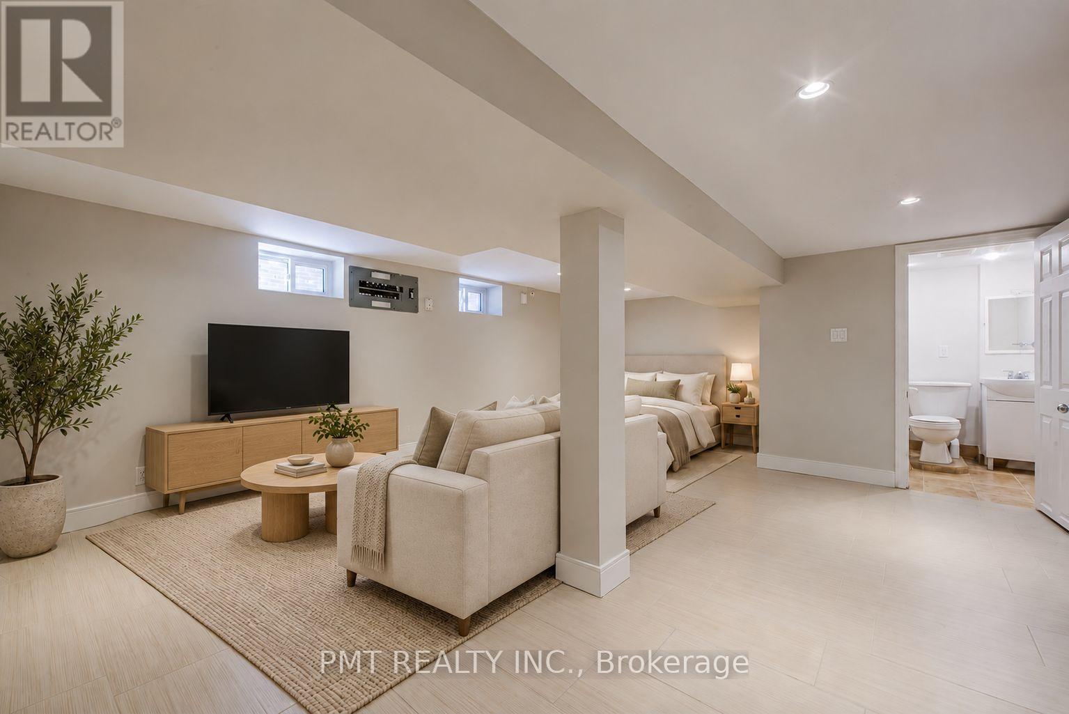 Bsmt - 39 Windermere Avenue, Toronto, Ontario  M6S 3J3 - Photo 9 - W13773408