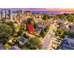 11 PINE AVENUE N, Mississauga, Ontario