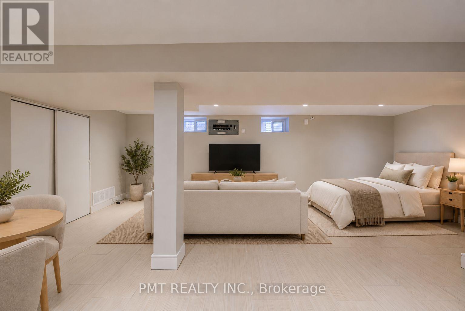 Bsmt - 39 Windermere Avenue, Toronto, Ontario  M6S 3J3 - Photo 7 - W13773408