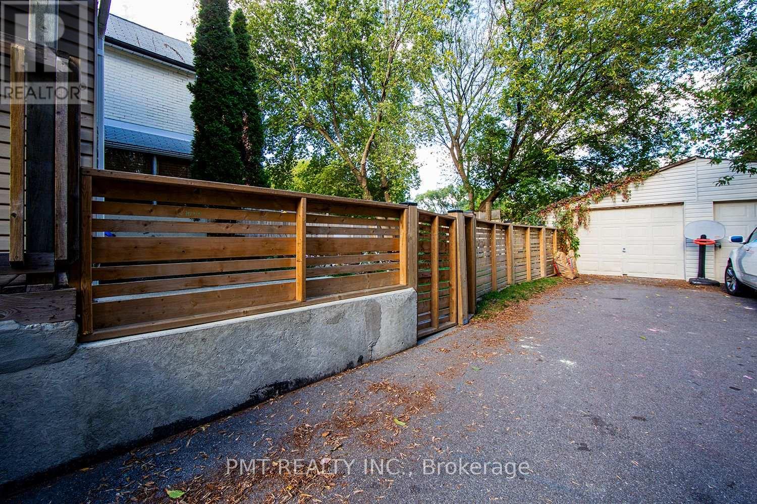 Bsmt - 39 Windermere Avenue, Toronto, Ontario  M6S 3J3 - Photo 26 - W13773408