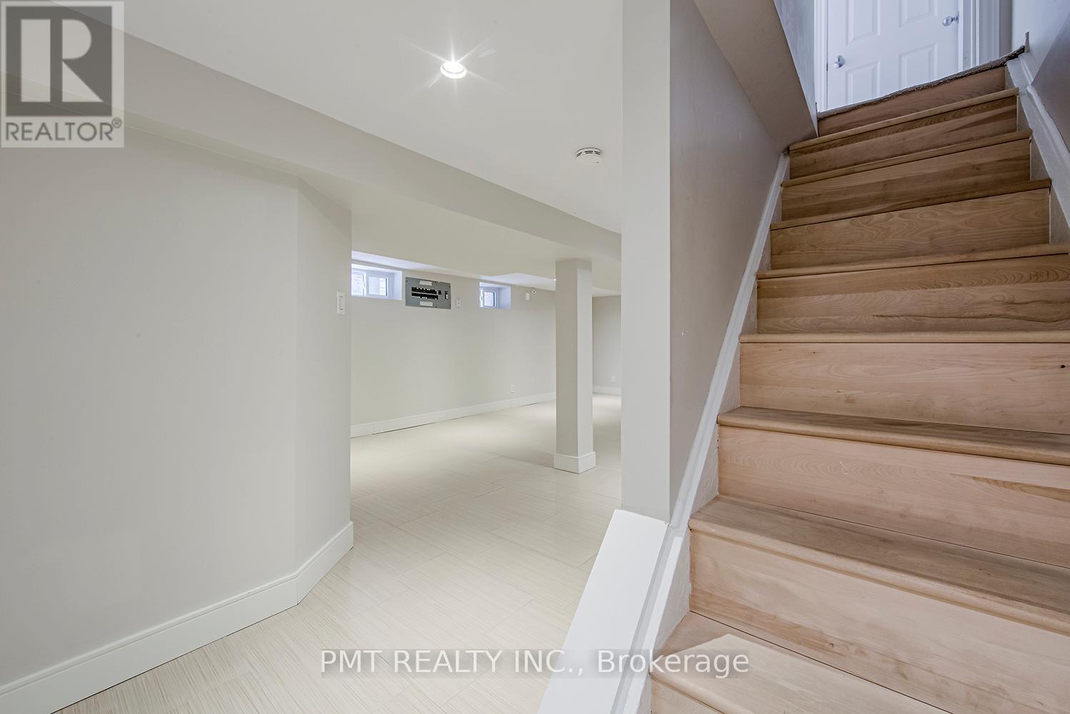 Bsmt - 39 Windermere Avenue, Toronto, Ontario  M6S 3J3 - Photo 2 - W13773408