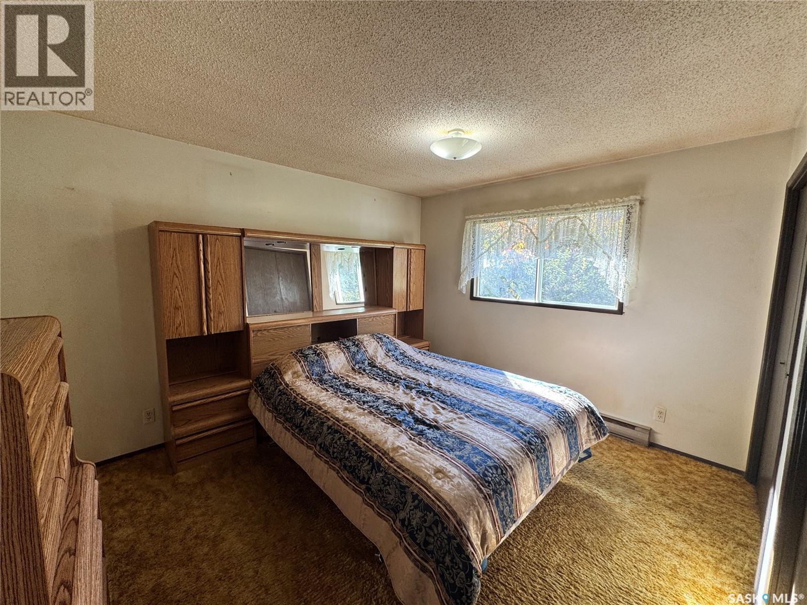 202 4th Avenue, Landis, Saskatchewan  S0K 2K0 - Photo 9 - SK050663