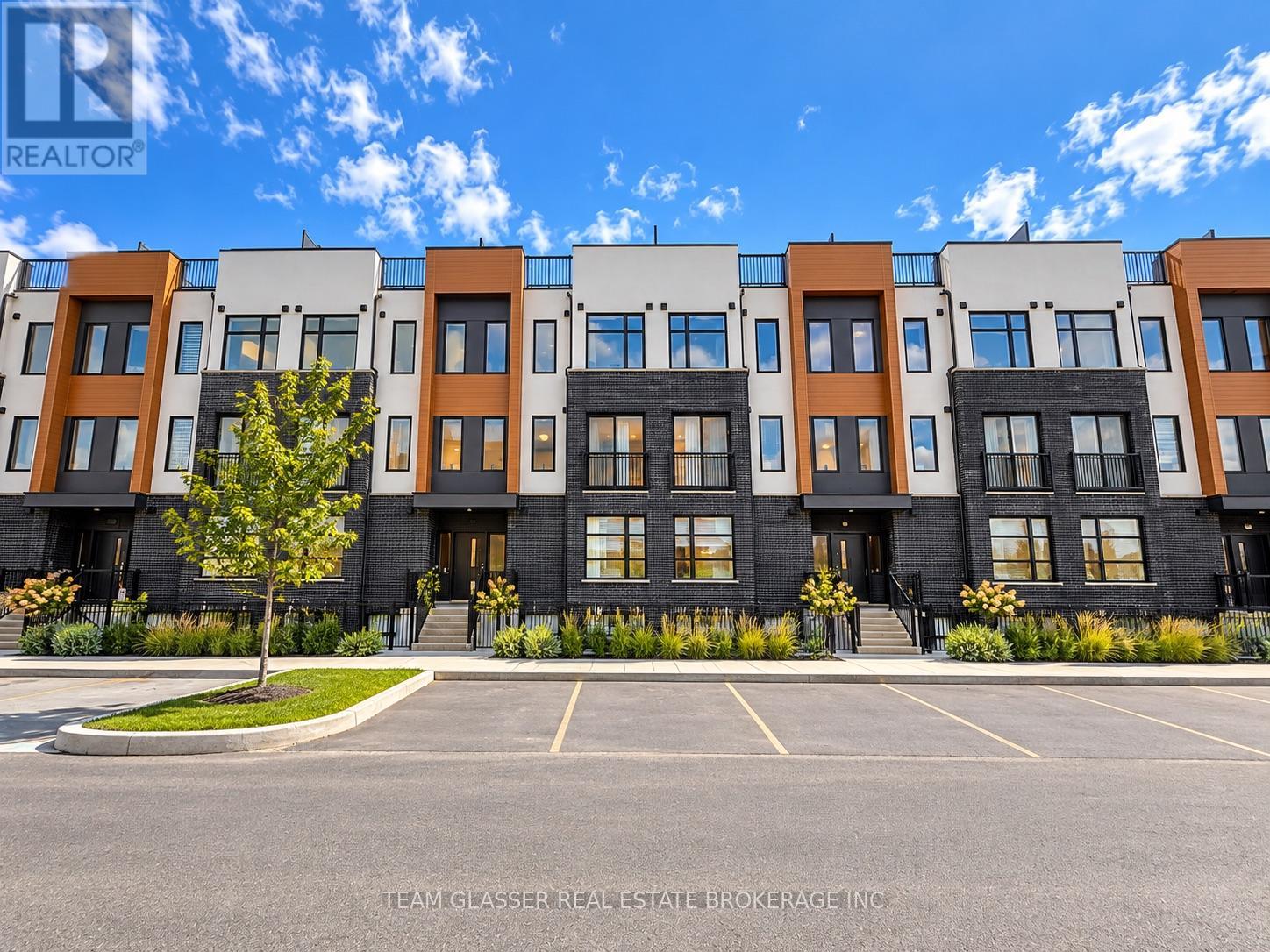 189 - 3900 SAVOY STREET