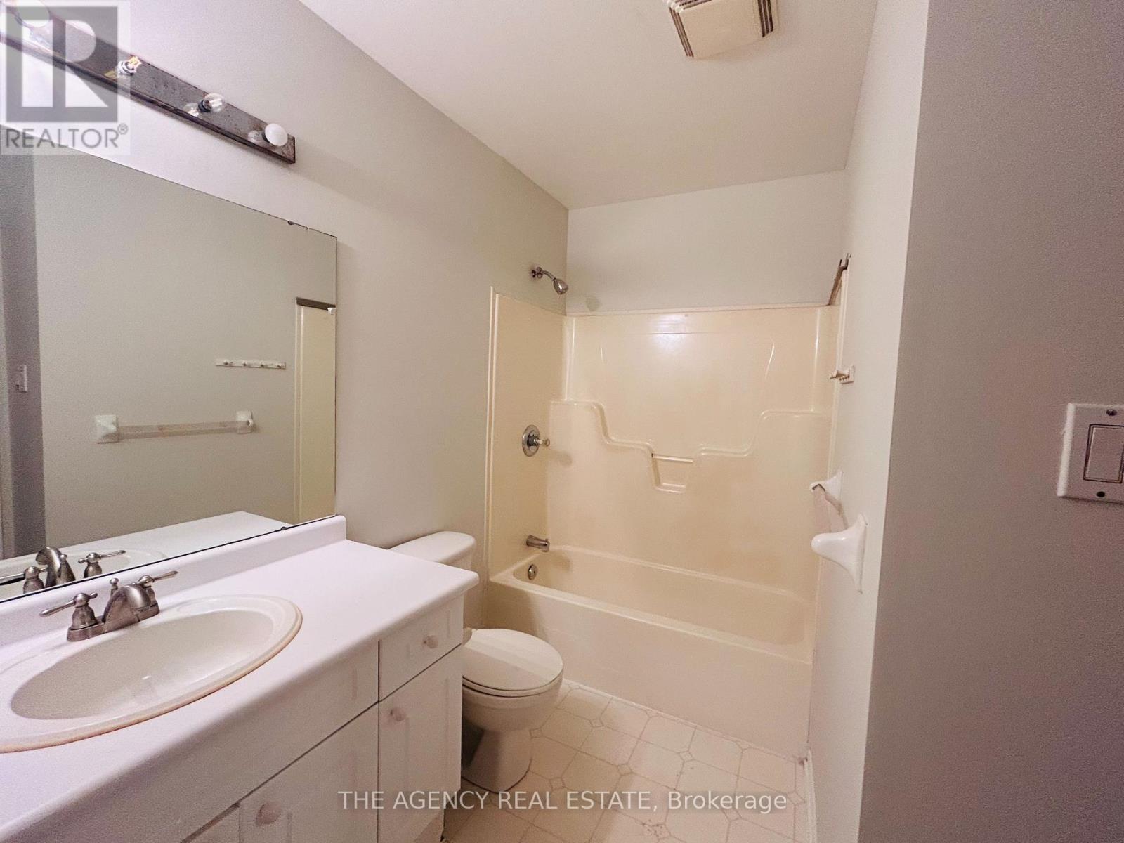 4 - 185 North Centre Road, London North, Ontario  N5X 2C9 - Photo 6 - X13875722