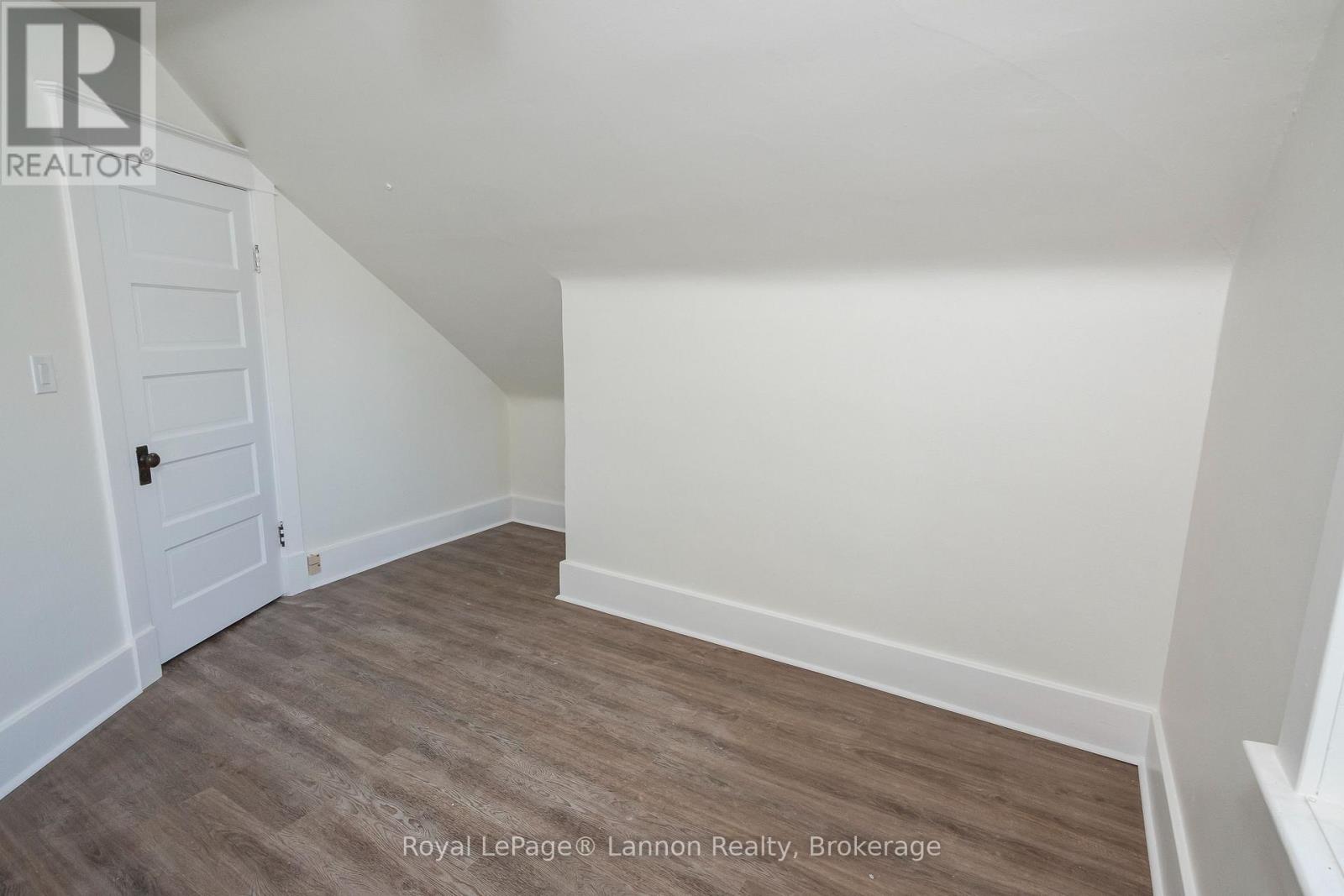 16 Crown Street, Thunder Bay, Ontario  P7B 3J6 - Photo 13 - X13875404