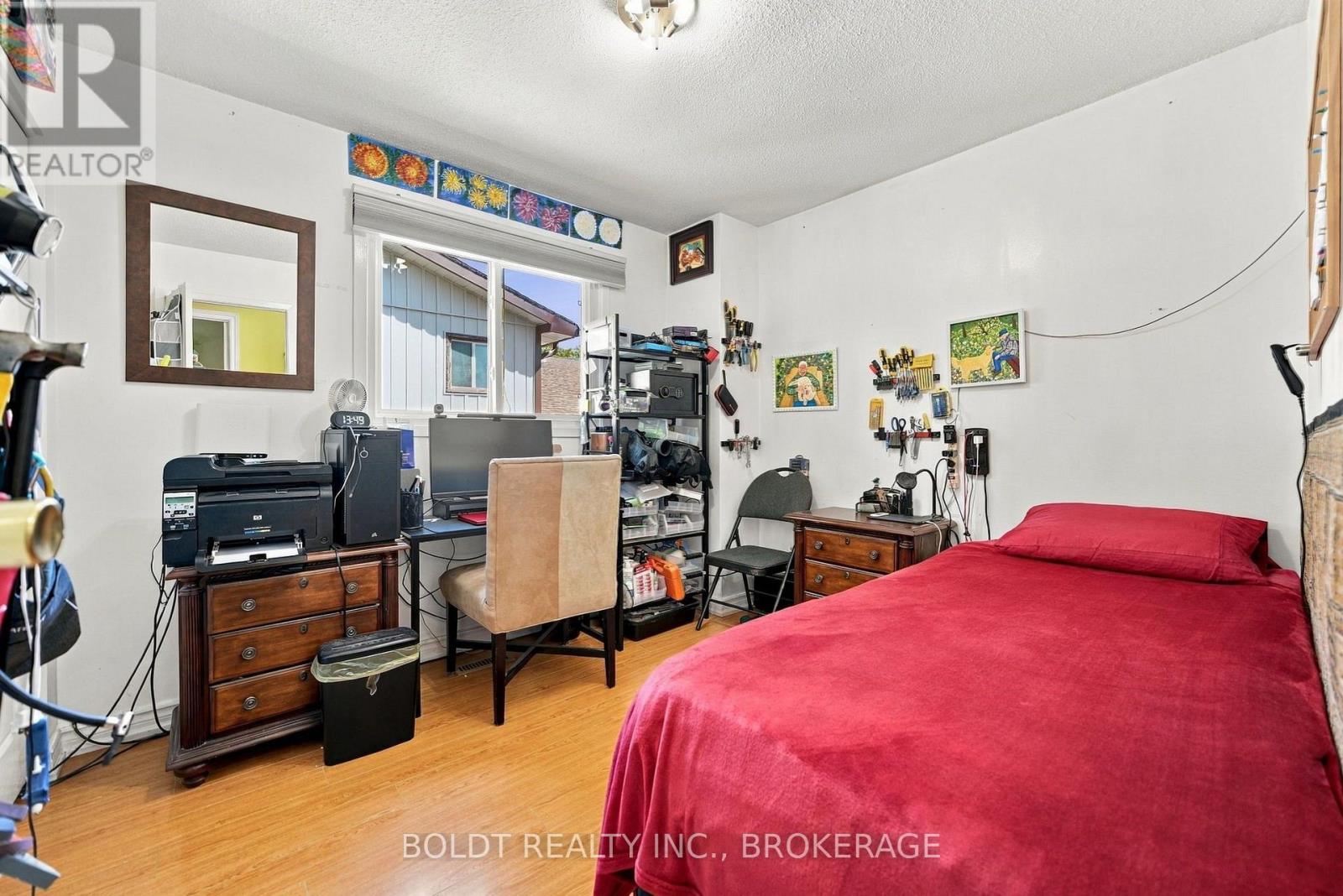 2554 Cobbinshaw Circle, Mississauga, Ontario  L5N 2G3 - Photo 16 - W13875670