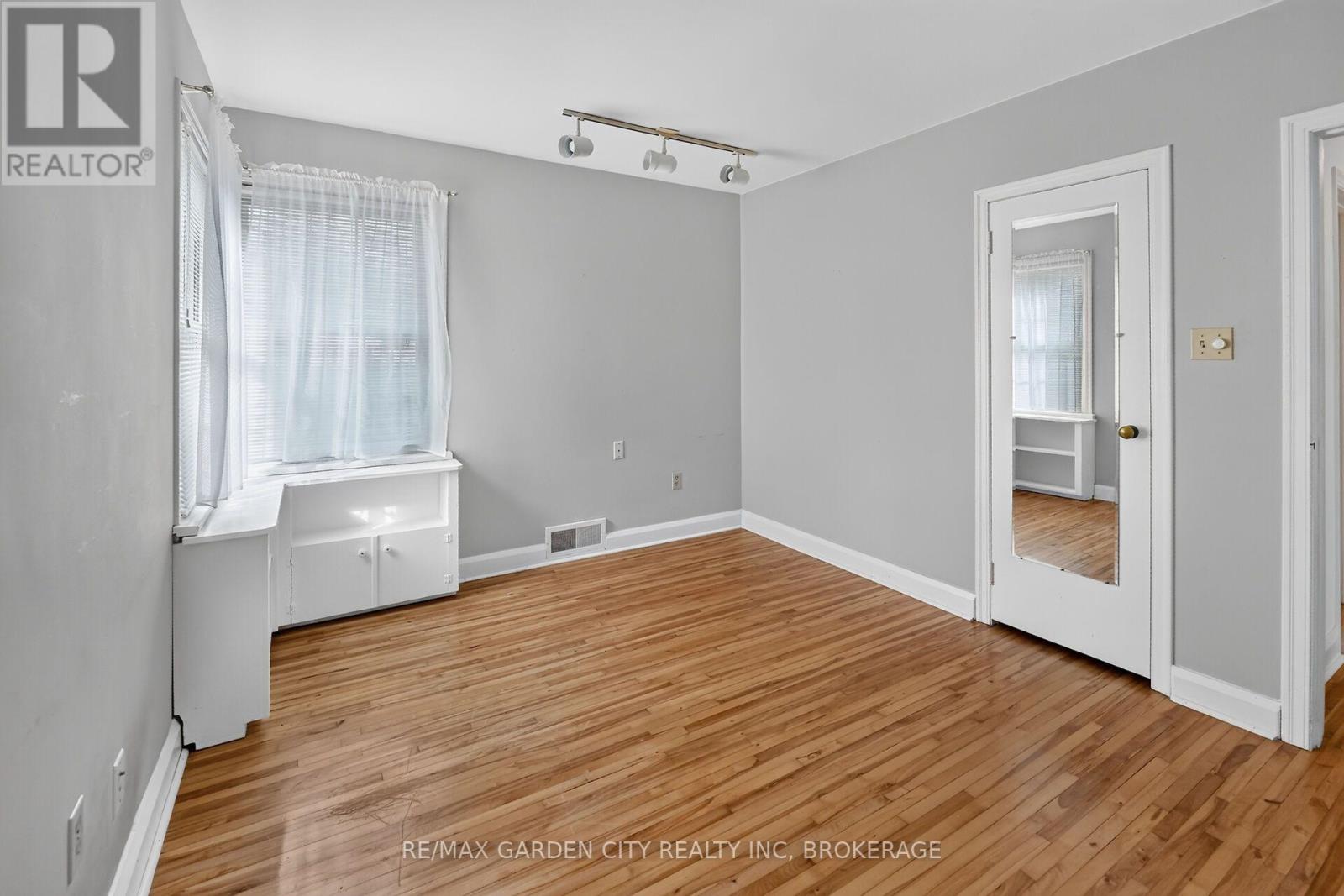1571 Pelham Street, Pelham, Ontario  L0S 1E3 - Photo 20 - X13875642