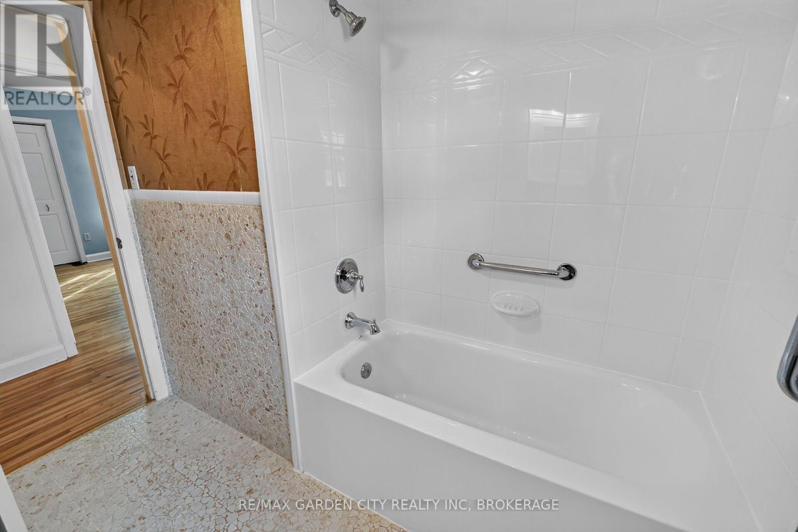 1571 Pelham Street, Pelham, Ontario  L0S 1E3 - Photo 22 - X13875642
