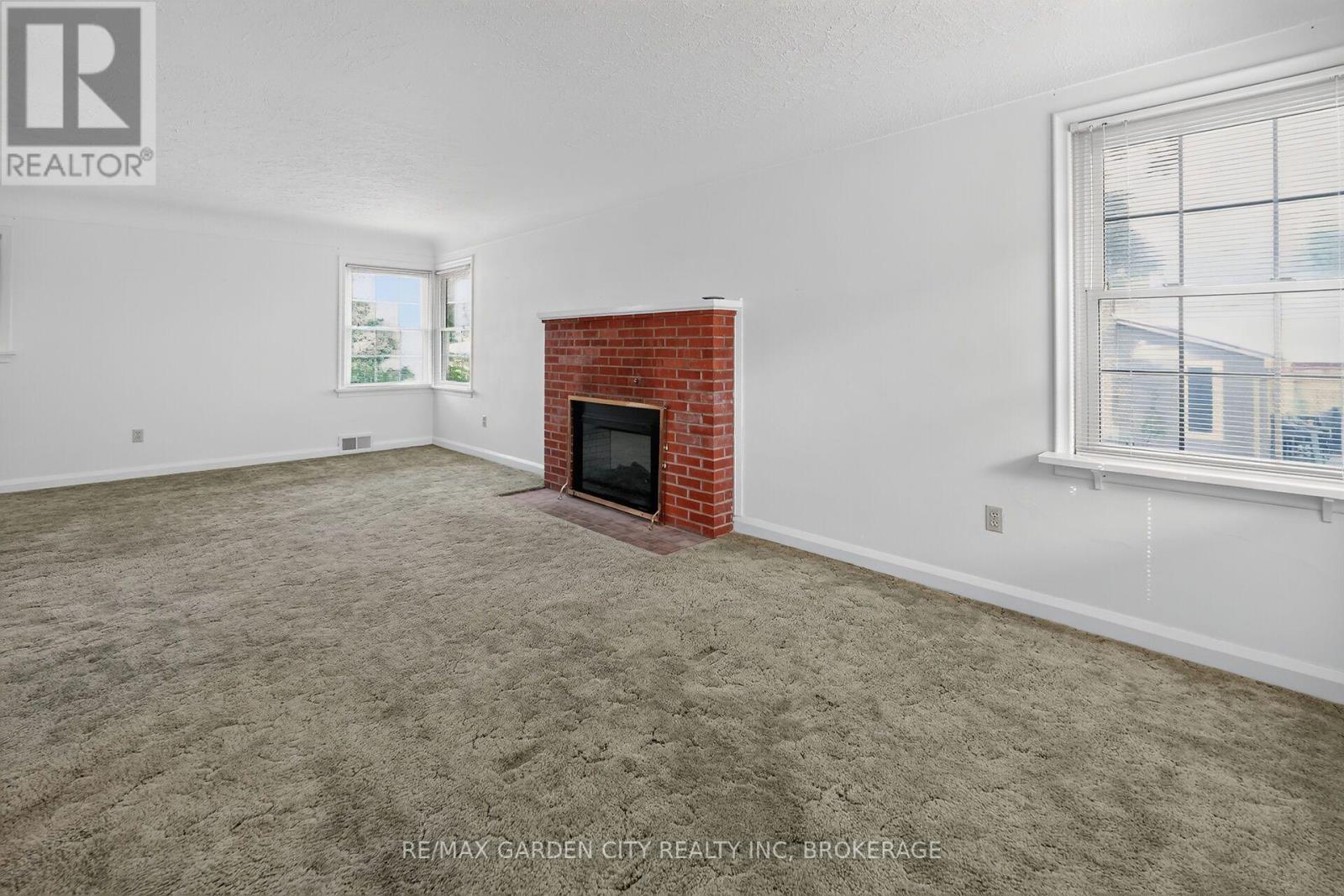1571 Pelham Street, Pelham, Ontario  L0S 1E3 - Photo 9 - X13875642