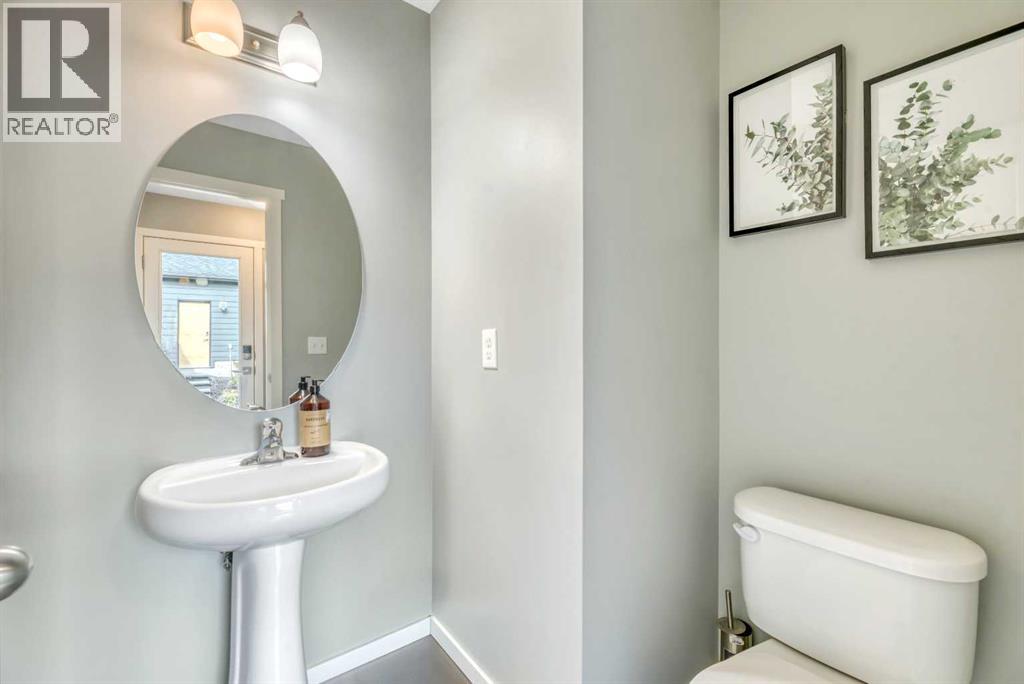 212 Walden Drive SE
