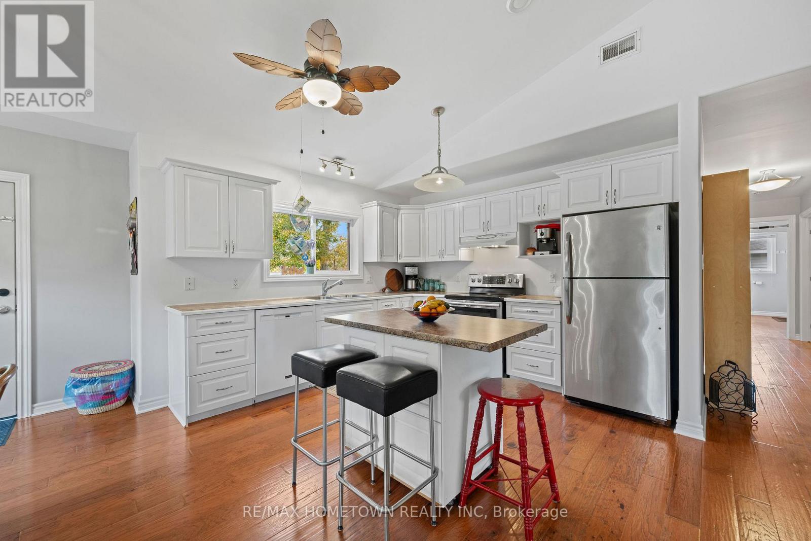 631 Lake Street, Rideau Lakes, Ontario  K0E 1G0 - Photo 19 - X13875720