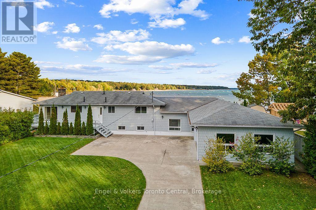 1420 Tiny Beaches Road N, Tiny, Ontario  L9M 0H3 - Photo 2 - S13875602