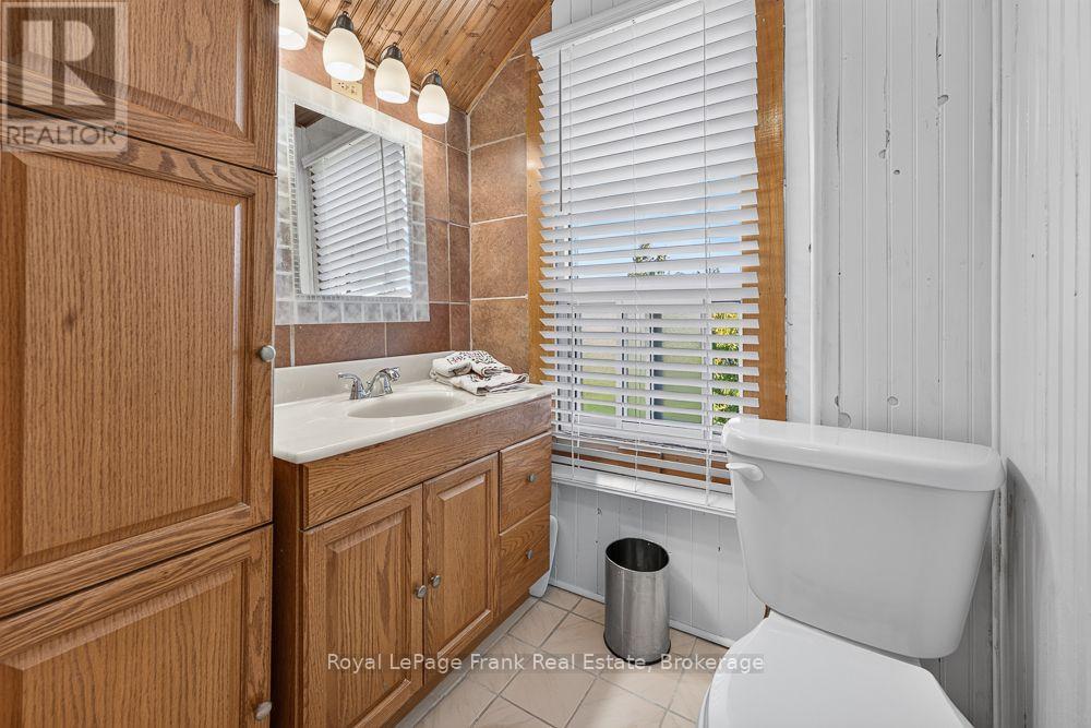 72 Twenty Second Street, Toronto, Ontario  M8V 3M4 - Photo 21 - W13875600