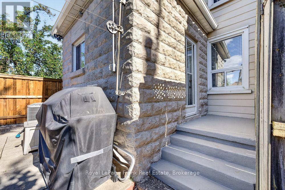 72 Twenty Second Street, Toronto, Ontario  M8V 3M4 - Photo 24 - W13875600